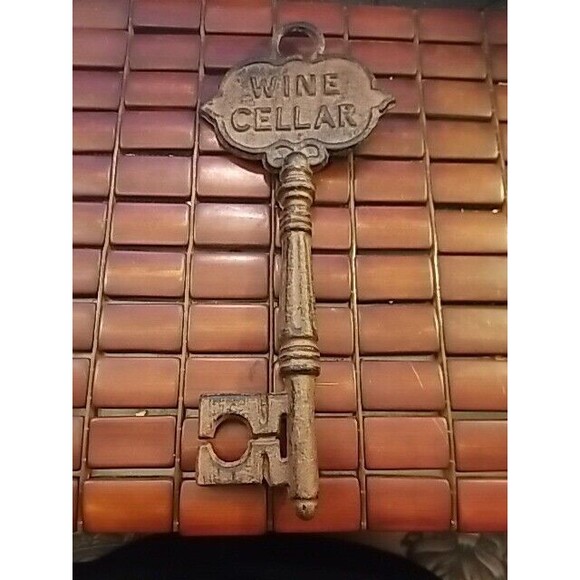 Vintage Wine Cellar Massive Decorative Cast Iron Skeleton Key 12"x5" - Picture 2 of 5